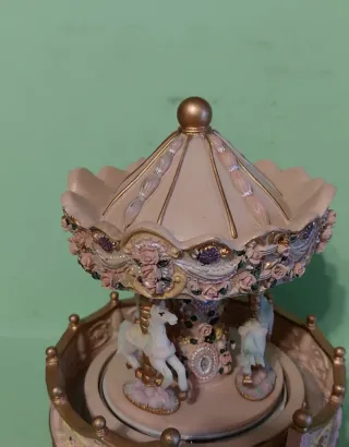 Antica giostra carillon collezione