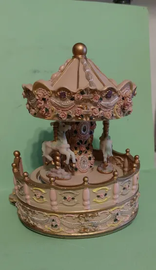 Antica giostra carillon collezione