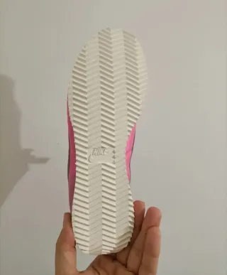 T38 Nike Cortez Rosa y Negro