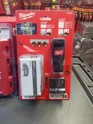 Kit Milwaukee Herramientas y Linterna LED