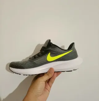 T39 Nike Air Zoom Pegasus 39 NN GS