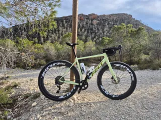 Bicicleta Gravel Felt Breed 30 Talla L