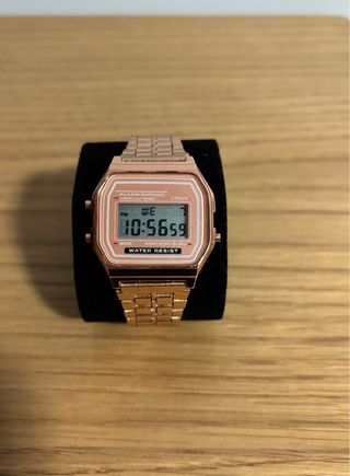 Reloj similar Casio  coral