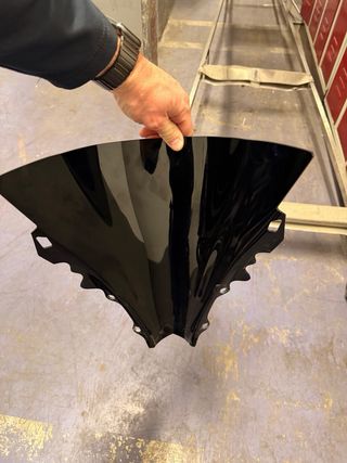 Visera Negra R6R