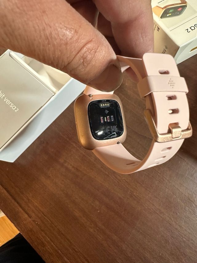 Fitbit Versa 2 Smartwatch Oro Rosa