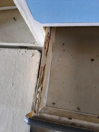 Alacena vintage azul y blanco