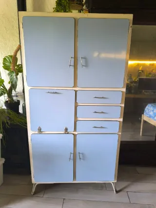 Alacena vintage azul y blanco