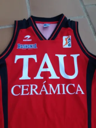 Camiseta Tau Cerámica Baskonia ACB Talla S