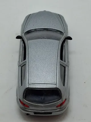 Alfa Romeo 147 3p 1a serie Majorette 1:43. Nuova.