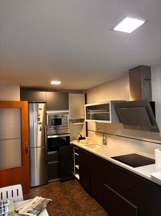 Cocina de diseño nueva