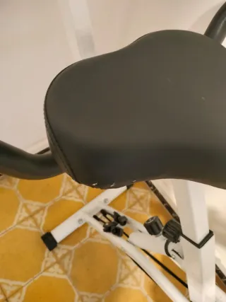 Bicicleta Estática Plegable Blanca