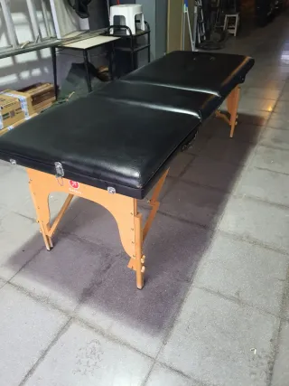 Camilla masaje profesional regulable en altura