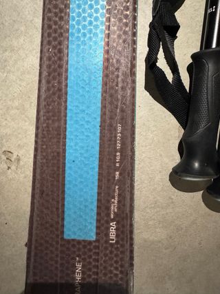 Esquís HEAD con fijaciones con funda y bastones