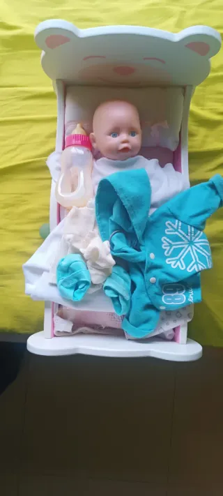 Cuna Nenuco + muñecos + accesorios