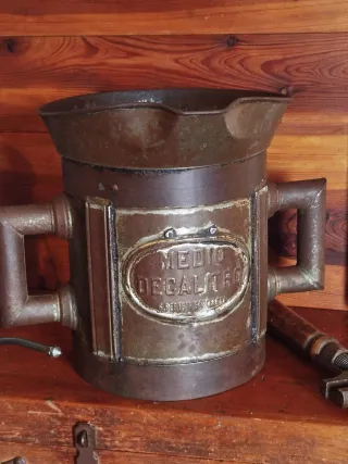 Medio Decalitro Antiguo