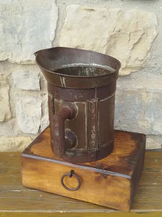 Medio Decalitro Antiguo