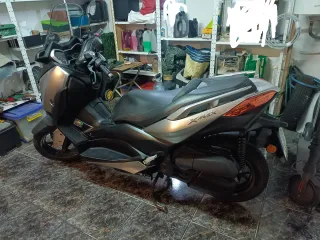 YAMAHA X-MAX ABS 125 año 02/06/2020