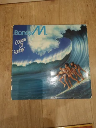 Lote 5 Vinilos: Boney M, Eddy Grant, Gibson Brothe