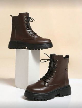 Stivali anfibi donna marroni con zip