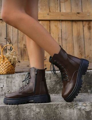 Stivali anfibi donna marroni con zip