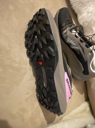 Zapatillas Salomon Genesis Marrón y Rosa