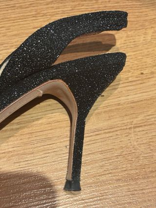 Zapatos CH Tacon Talla 38 Negro/Rojo