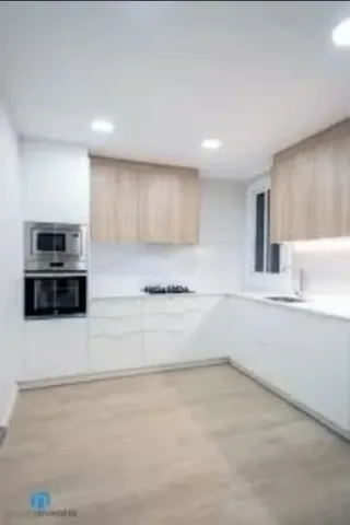 Albañil electricista