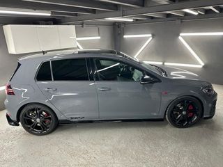 ✅GOLF TCR AKRAPOVIC✅