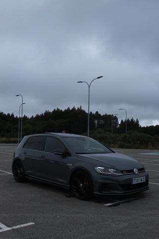 ✅GOLF TCR AKRAPOVIC✅