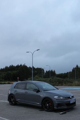 ✅GOLF TCR AKRAPOVIC✅