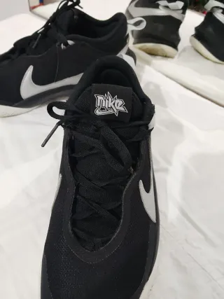 Scarpe da basket Nike Team Hustle D 10 GS Unisex N