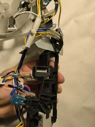 Ventilador y componentes microondas