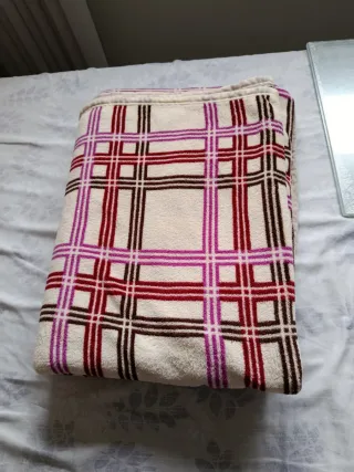 Manta de forro polar a cuadros