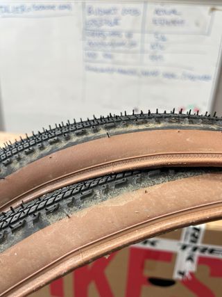 2 Cubiertas Gravel Girona PRO 42