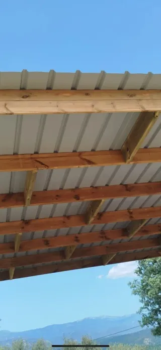 Se fabrican Pergolas de madera o metal