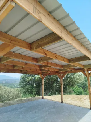 Se fabrican Pergolas de madera o metal