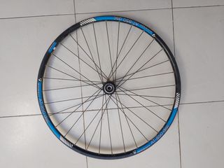 Rueda Trasera Bontrager AT-850 Disc 26