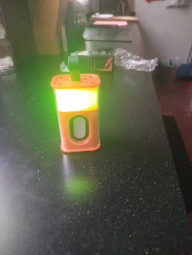 Altavoz portátil 5W con luz