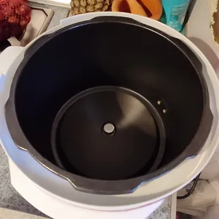 Olla programable Newcook roja