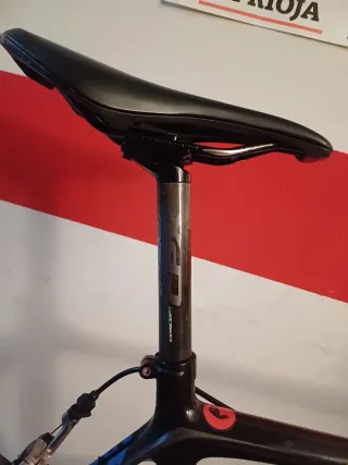 Bicicleta Carretera Carbono Focus Team SL