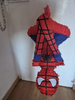Piñata Spiderman Artesanal hecha a mano