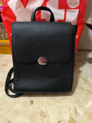 Mochila Negra Stradivarius