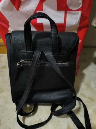 Mochila Negra Stradivarius
