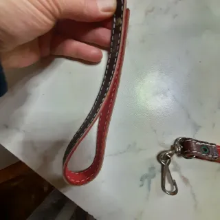 Guinzaglio in cuoio marrone e rosso