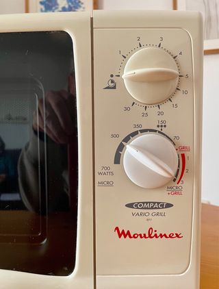 Horno microondas Moulinex con gril