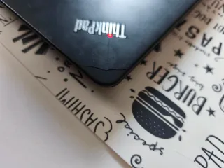 Portátil Lenovo ThinkPad 13 Negro