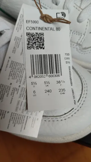 PIEL. SIN ESTRENAR. Adidas. CON ETIQUETA.