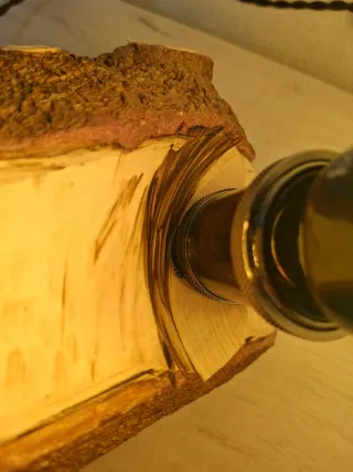 Lámpara de mesita de noche de madera