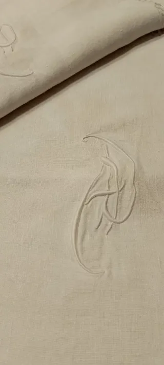 Antiche federe in lino ricamate