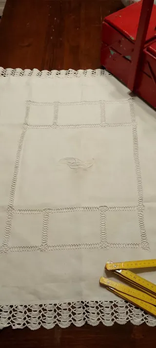 Antiche federe in lino ricamate